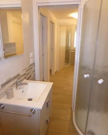 Marina 3 2 Bagni Solo Per Famiglie Piazza Nember アパート リド・ディ・イエゾロ